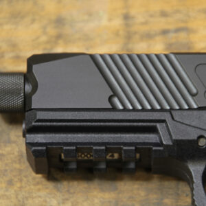 GFGAA40001_CLOSE-UP